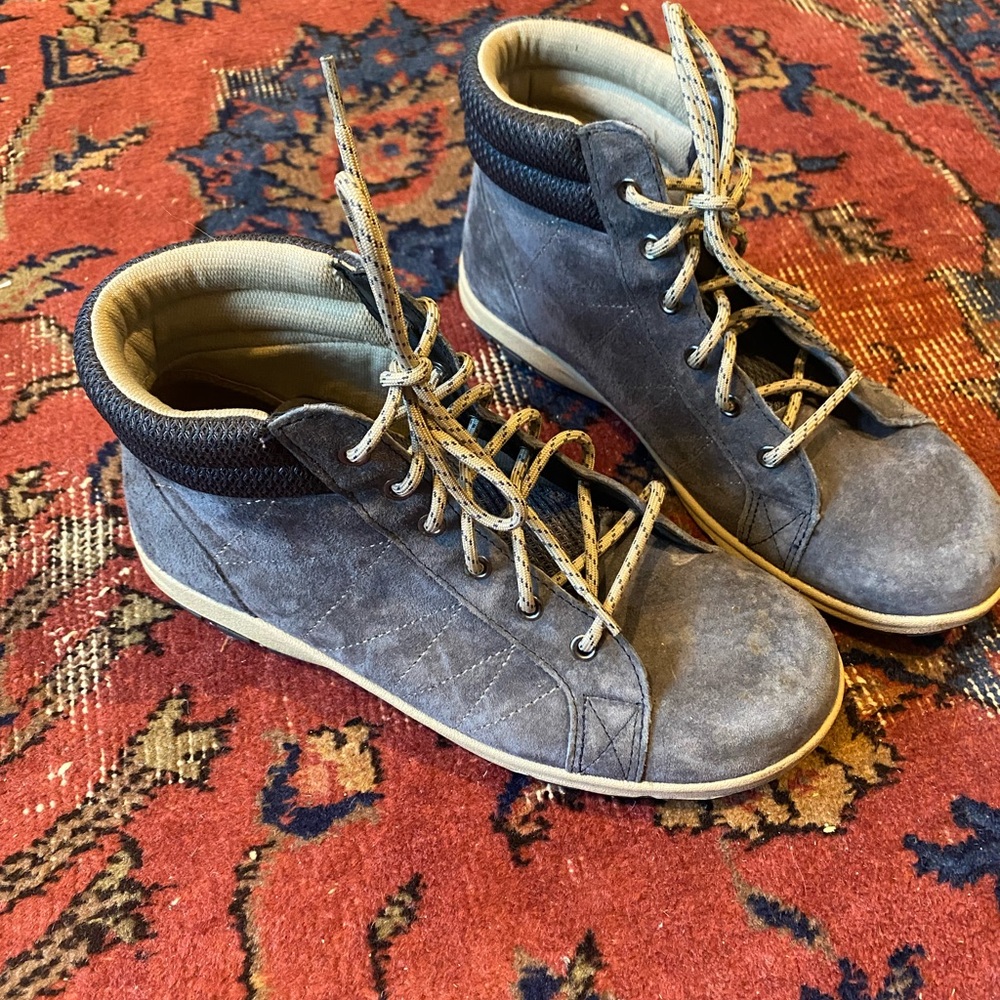 Duluth Women’s Ankle Boots Steel Blue 7